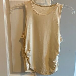 Old navy active tank, nwot